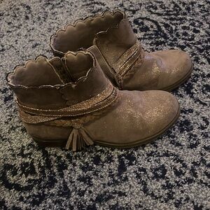 Gray suede sparkle ankle boots size 4